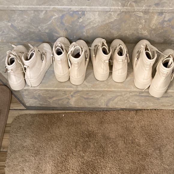 New Gianni Bini Boots - Picture 4 of 5